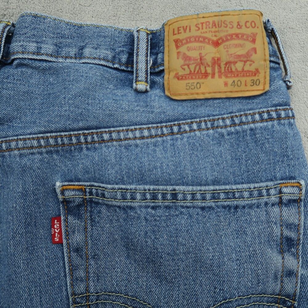 Levi's 550 Jeans Mens Size 40x30 (38x30 Actual) Blue Relaxed Tapered Denim - Picture 7 of 16